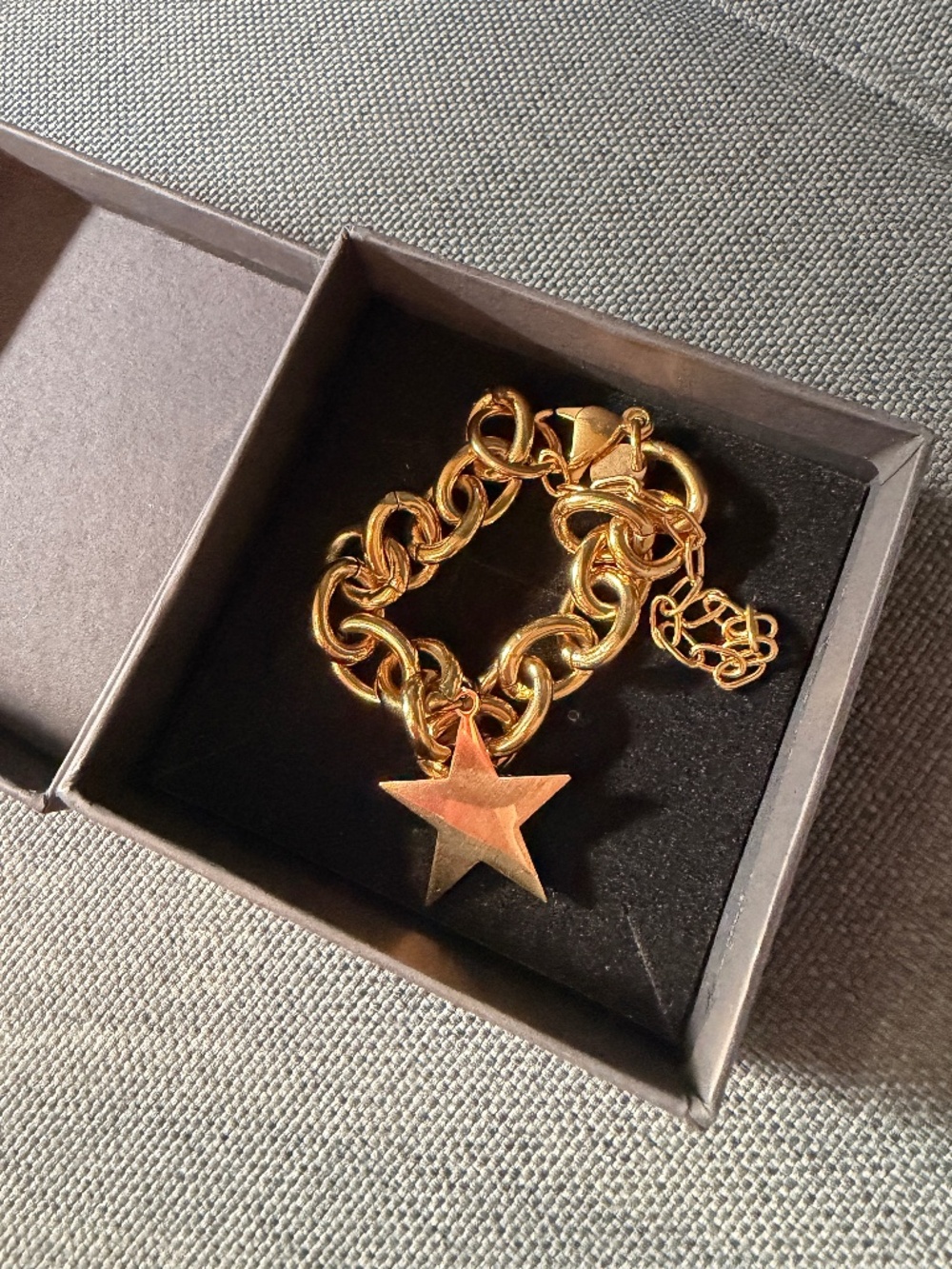 Christina Greene Chunky Gold Chain Star Charm Bracelet NWOT + Box